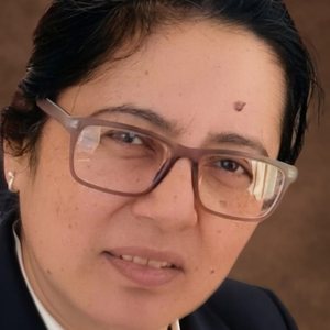 Claudia Kanno, Asociada Senior y Directora de Tecnología